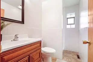 2720 N Bayview Ln, McHenry, IL 60051 - Photo 11