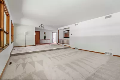 2720 N Bayview Lane, McHenry, IL 60051 - Photo 17