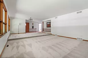 2720 N Bayview Ln, McHenry, IL 60051 - Photo 17