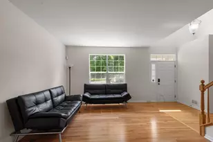 596 W Dalton Dr, Round Lake, IL 60073 - Photo 7