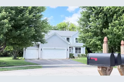 596 W Dalton Drive, Round Lake, IL 60073 - Photo 3