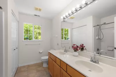 596 W Dalton Drive, Round Lake, IL 60073 - Photo 19