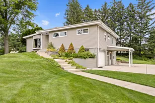 2474 College Rd, Downers Grove, IL 60516 - Photo 5