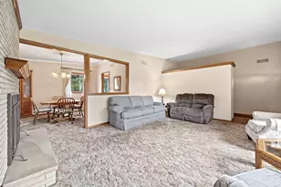 2474 College Rd, Downers Grove, IL 60516 - Photo 11