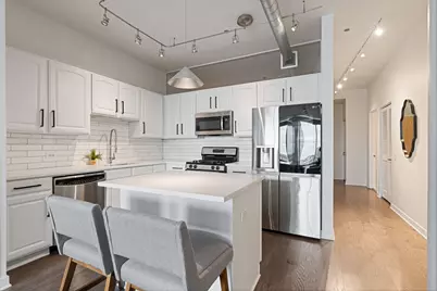 720 N Larrabee Street #1709, Chicago, IL 60654 - Photo 5