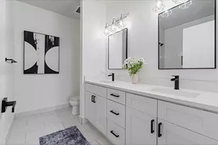720 N Larrabee St, Chicago, IL 60654 - Photo 15