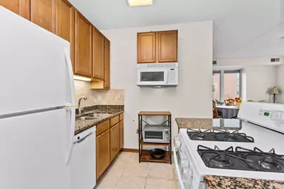 515 Main Street #401, Evanston, IL 60202 - Photo 7