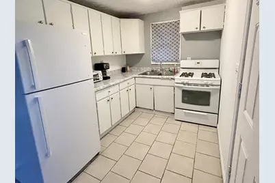 2406 Hermon Avenue, Zion, IL 60099 - Photo 5