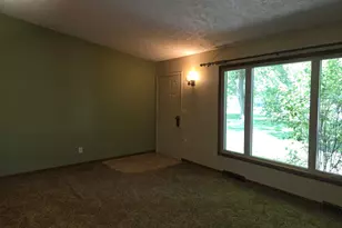 4463 Adele St, Roscoe, IL 61073 - Photo 9