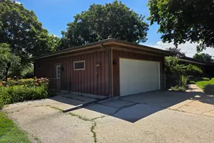 4463 Adele St, Roscoe, IL 61073 - Photo 5