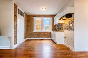 1633 W 76th St, Chicago, IL 60620 - Photo 5