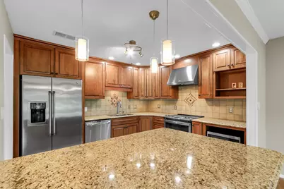 2218 Briar Hill Drive #2218, Champaign, IL 61822 - Photo 15