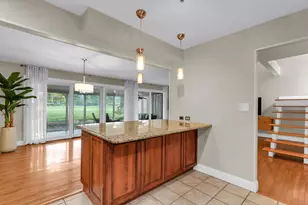 2218 Briar Hill Dr, Champaign, IL 61822 - Photo 17