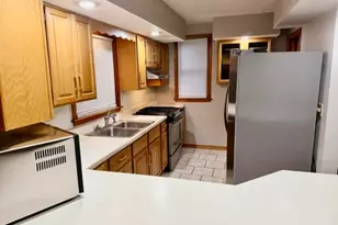 32 University Ct, Normal, IL 61761 - Photo 5