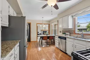 604 Shenandoah Trail, Elgin, IL 60123 - Photo 7