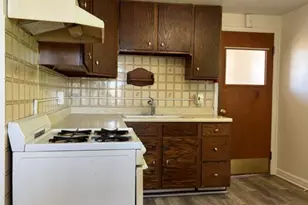 2614 Grand Ave, Waukegan, IL 60085 - Photo 3
