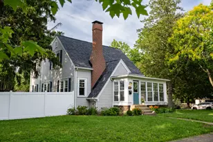 1214 W Green St, Champaign, IL 61821 - Photo 3