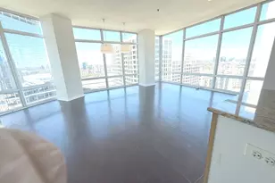 510 W Erie St, Chicago, IL 60654 - Photo 15
