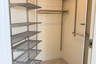 510 W Erie St, Chicago, IL 60654 - Photo 11