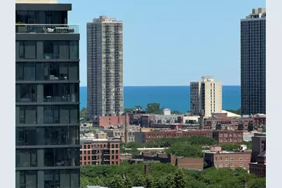 510 W Erie Street #1705, Chicago, IL 60654 - Photo 5