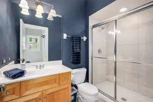 678 Oak St, Glen Ellyn, IL 60137 - Photo 29