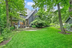 678 Oak St, Glen Ellyn, IL 60137 - Photo 45