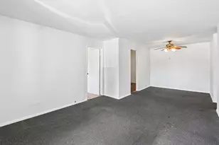 8997 Kennedy Dr, Des Plaines, IL 60016 - Photo 3
