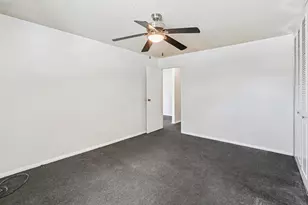 8997 Kennedy Dr, Des Plaines, IL 60016 - Photo 7
