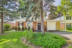 530 S Dryden Pl, Arlington Heights, IL 60005 - Photo 1