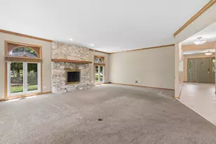 14427 Country Club Ln, Orland Park, IL 60462 - Photo 13