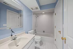 1653 N Belmont Ct, Arlington Heights, IL 60004 - Photo 13