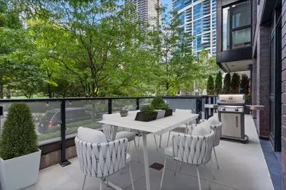 194 N Park Drive, Chicago, IL 60601 - Photo 3
