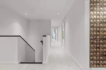 194 N Park Drive, Chicago, IL 60601 - Photo 35