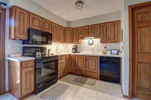 30560 Woodside Dr, Rock Falls, IL 61071 - Photo 9