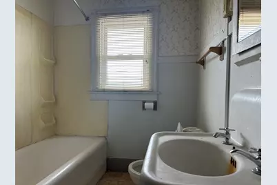 2405 E Court Street, Kankakee, IL 60901 - Photo 21