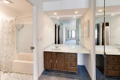 8620 Waukegan Road #303, Morton Grove, IL 60053 - Photo 15