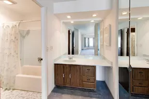 8620 Waukegan Rd, Morton Grove, IL 60053 - Photo 15