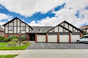 245 Windsor Ln, Willowbrook, IL 60527 - Photo 1