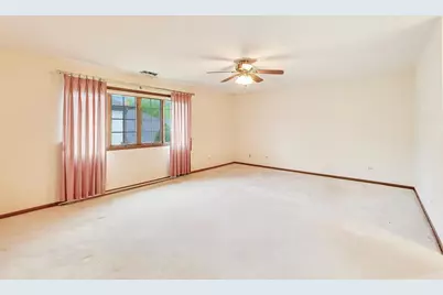 245 Windsor Lane #C, Willowbrook, IL 60527 - Photo 17