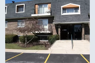 3850 S Parkway Drive #1F, Northbrook, IL 60062 - Photo 1