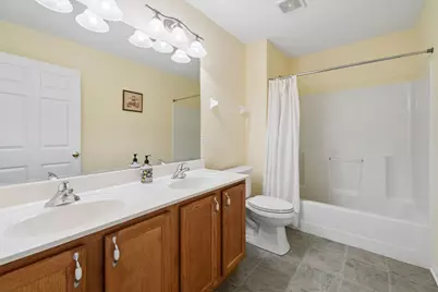527 Mallard Point Circle, North Aurora, IL 60542 - Photo 27