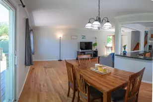 240 Brentwood Dr, Des Plaines, IL 60016 - Photo 9