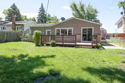 240 Brentwood Drive, Des Plaines, IL 60016 - Photo 25