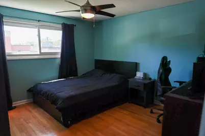 240 Brentwood Drive, Des Plaines, IL 60016 - Photo 21