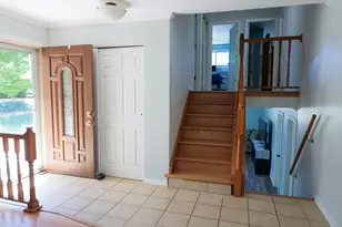 240 Brentwood Dr, Des Plaines, IL 60016 - Photo 3