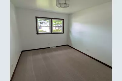 1825 E Sitka Lane E, Mount Prospect, IL 60056 - Photo 29