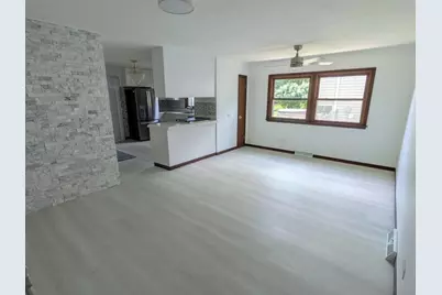 1825 E Sitka Lane E, Mount Prospect, IL 60056 - Photo 5