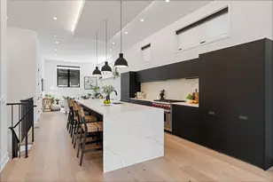 1541 W Pearson St, Chicago, IL 60642 - Photo 9