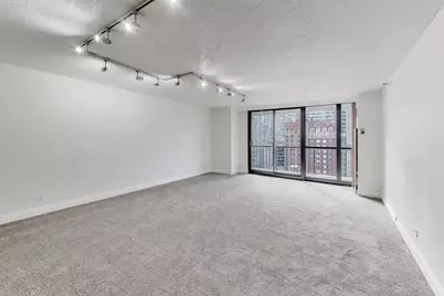 10 E Ontario Street #1303, Chicago, IL 60611 - Photo 7