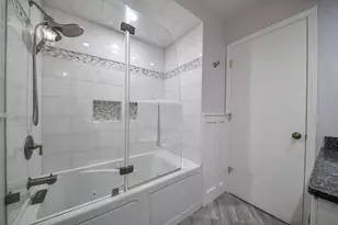 228 Brooklea Ct, Naperville, IL 60565 - Photo 25
